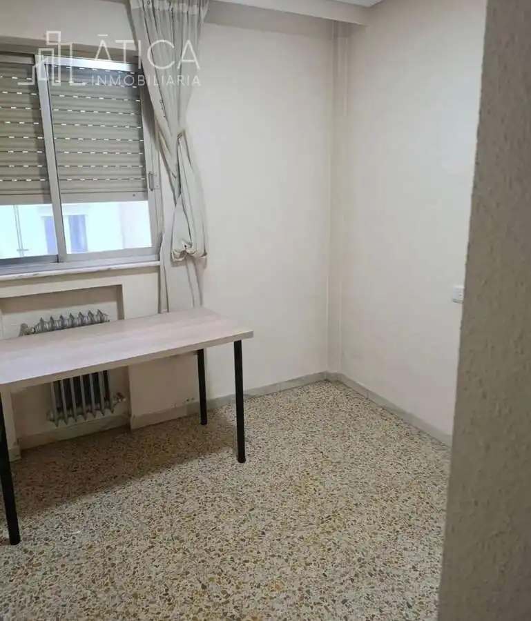 Schlafzimmer von Wohnung zur Miete in Salamanca mit Heizung, Terrasse und Möbliert