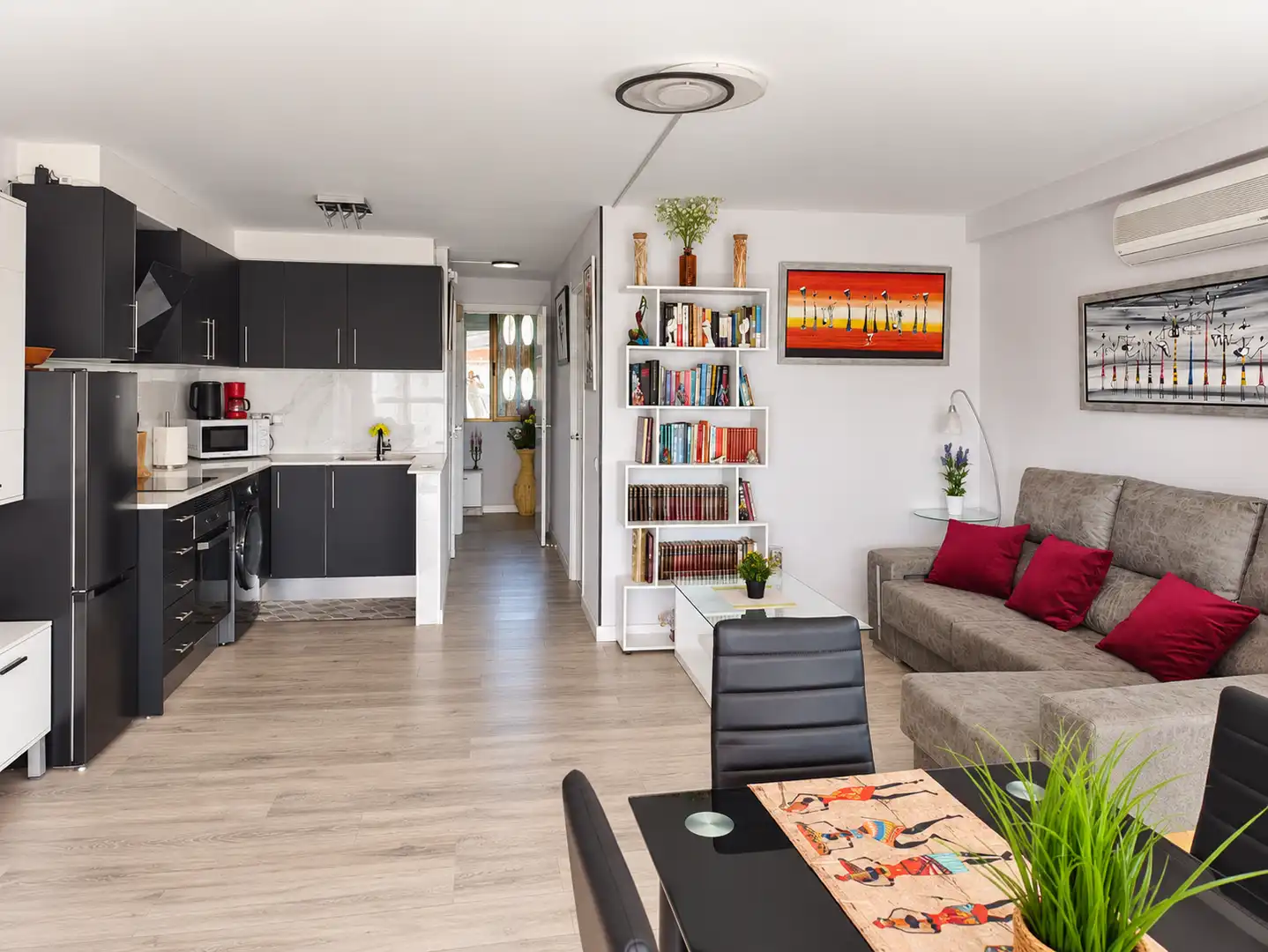 Sala d'estar de Apartament en venda en Benidorm amb Aire condicionat, Terrassa i Moblat