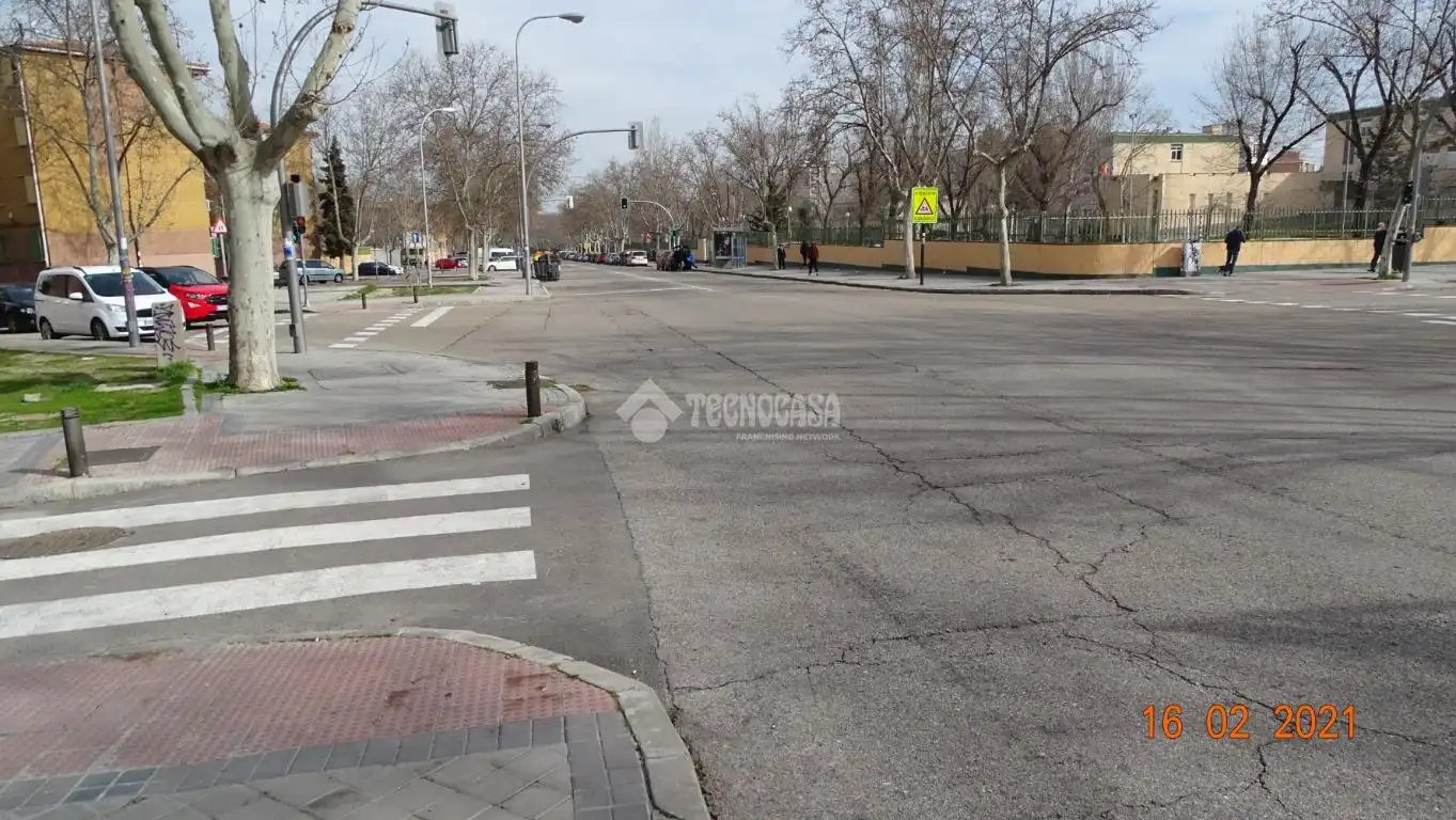Vista exterior de Piso en venta en Madrid