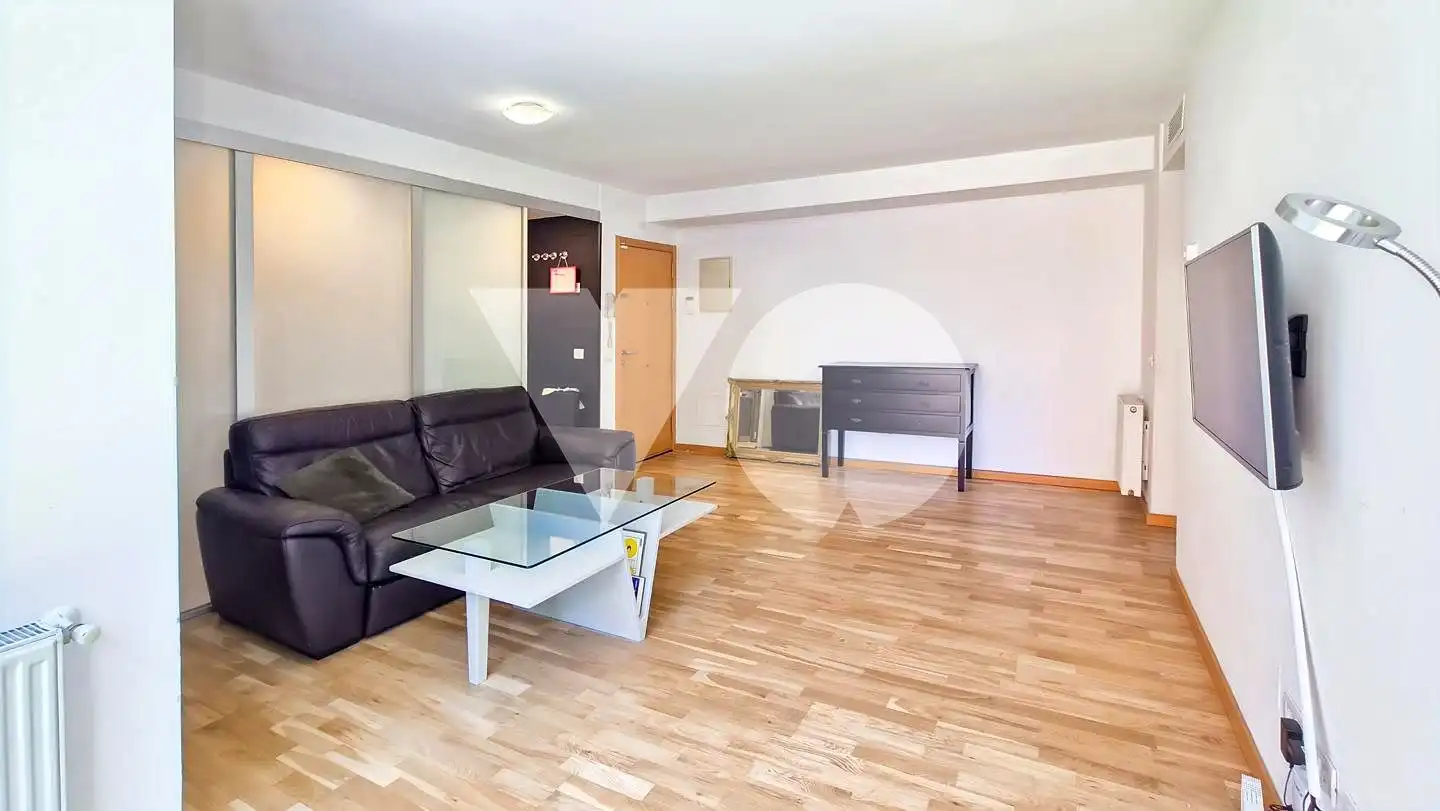 Sala de estar de Piso de alquiler en Madrid con Aire acondicionado, Calefacción y Trastero