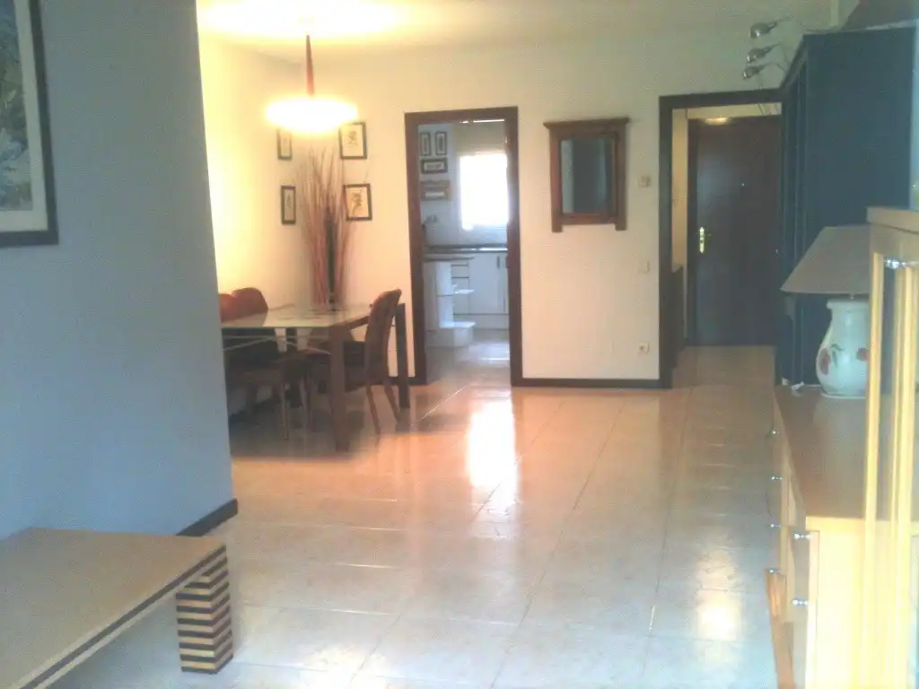 Piso de alquiler en Sant Cugat del Vallès con Calefacción, Terraza y Horno