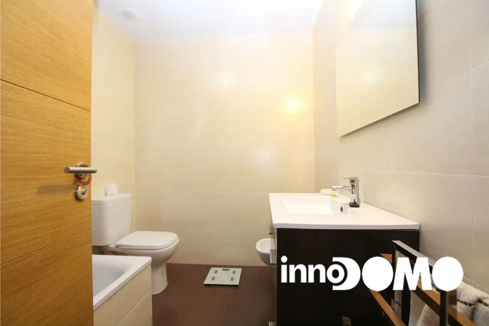 Baño de Piso en venta en Colmenar Viejo con Calefacción, Trastero y Alarma