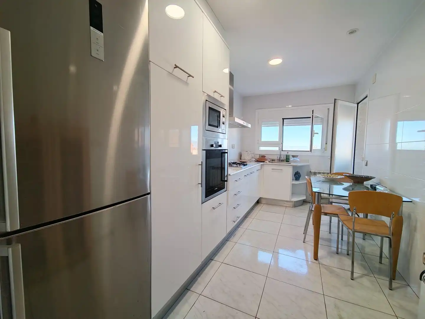 Ático con terraza en venta en Carrer Violant d'Hongria, imagen 3
