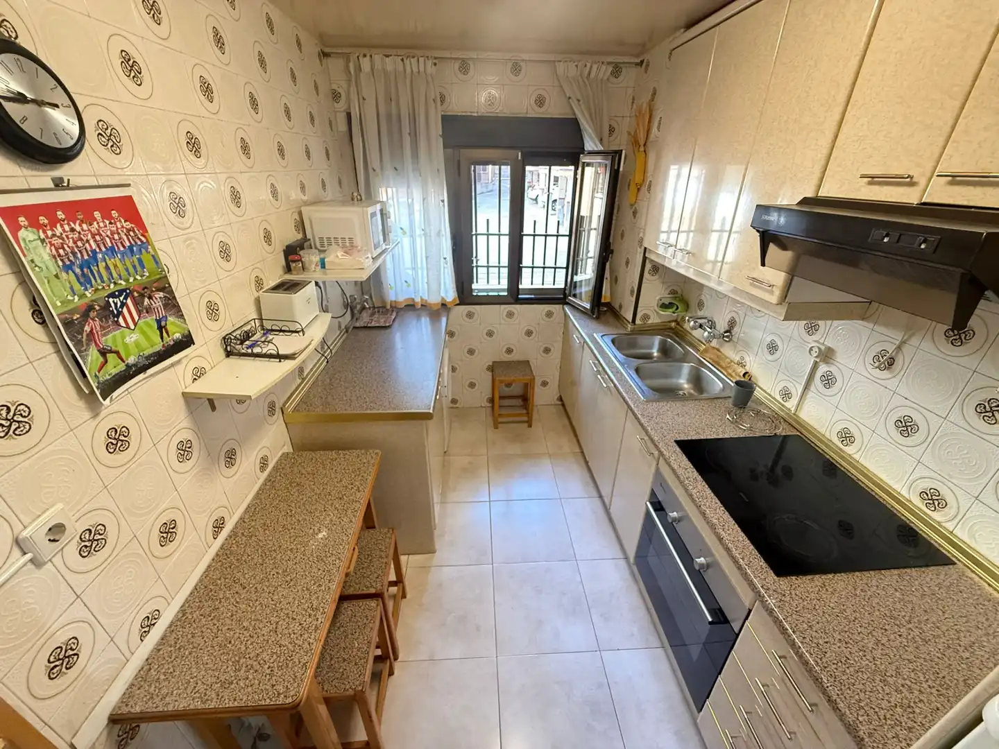 Cocina de Piso en venta en Madrid con Calefacción, Parquet y Amueblado