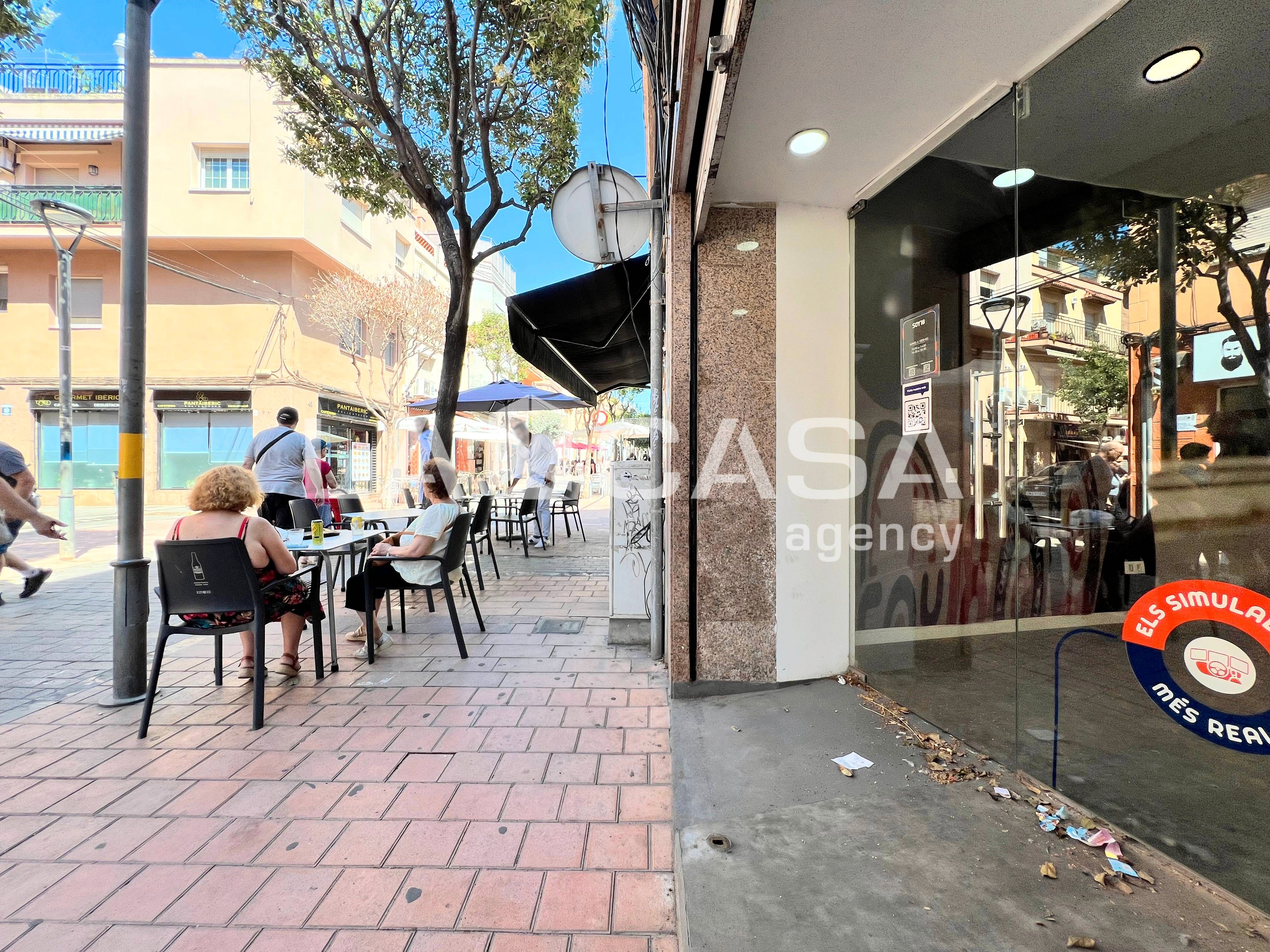 Oficina en venda en Badalona