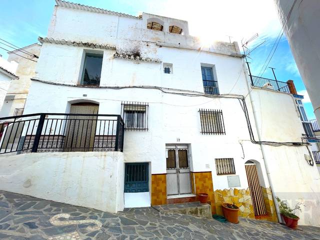 Casa adosada en Venta en Canillas de Albaida