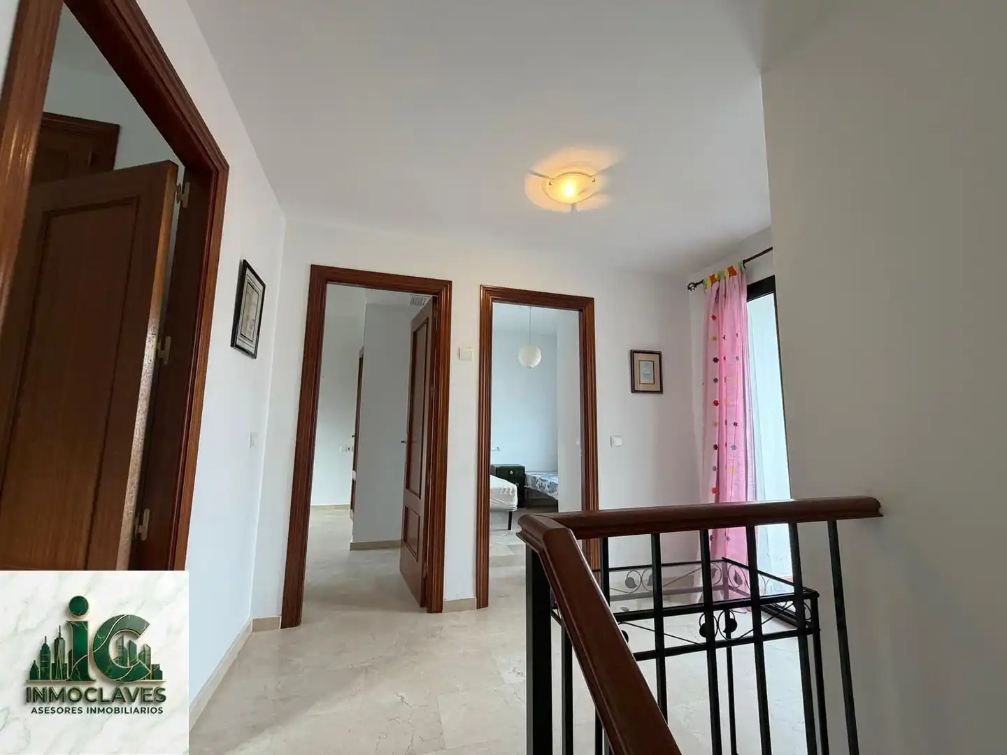 Casa adosada en venta en Castellar de la Frontera con Jardín privado