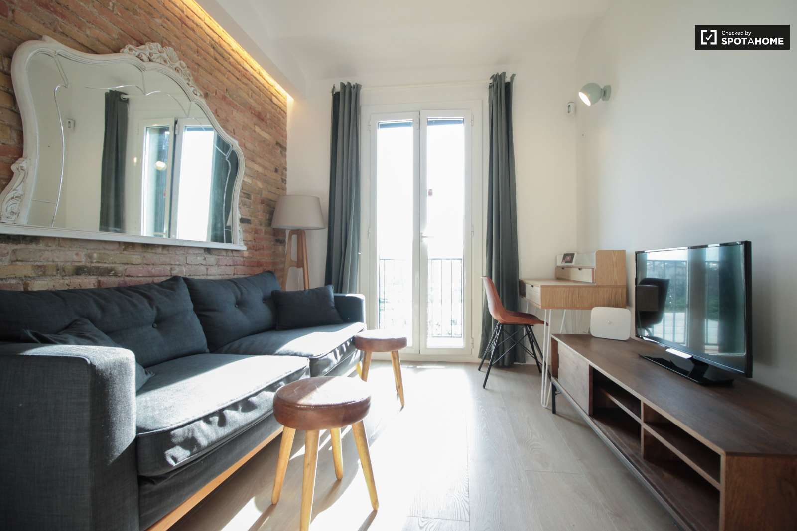 Apartment to share in La Nova Esquerra de l'Eixample