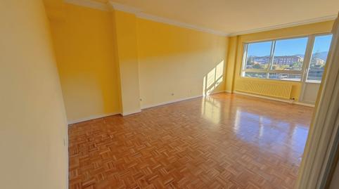 Foto 2 de Pis en venda a Pintor Ortiz de Urbina, San Martín, Vitoria - Gasteiz