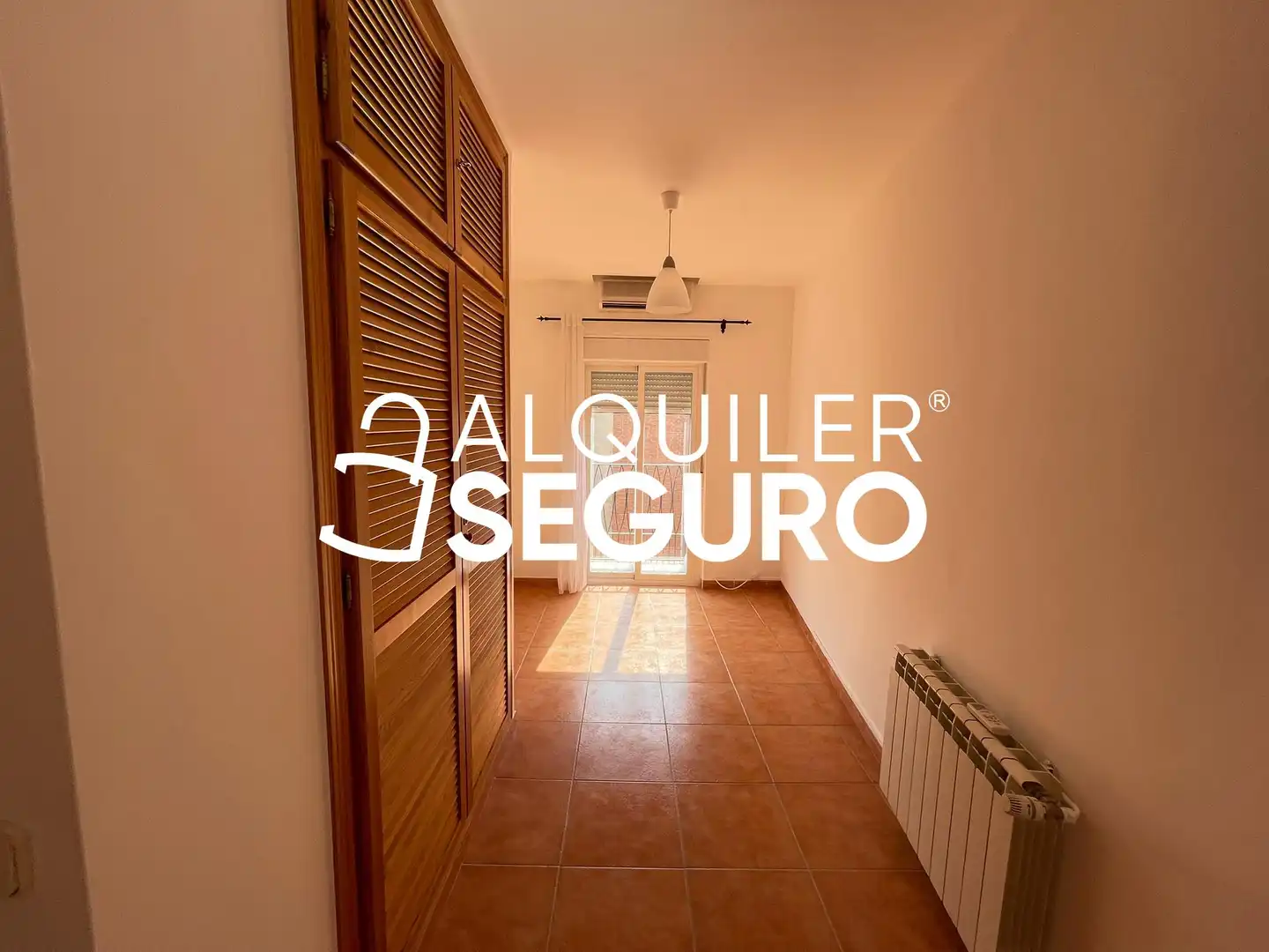Bedroom of Flat for rent in Madrid  with Air Conditioner, Heating and Terrace