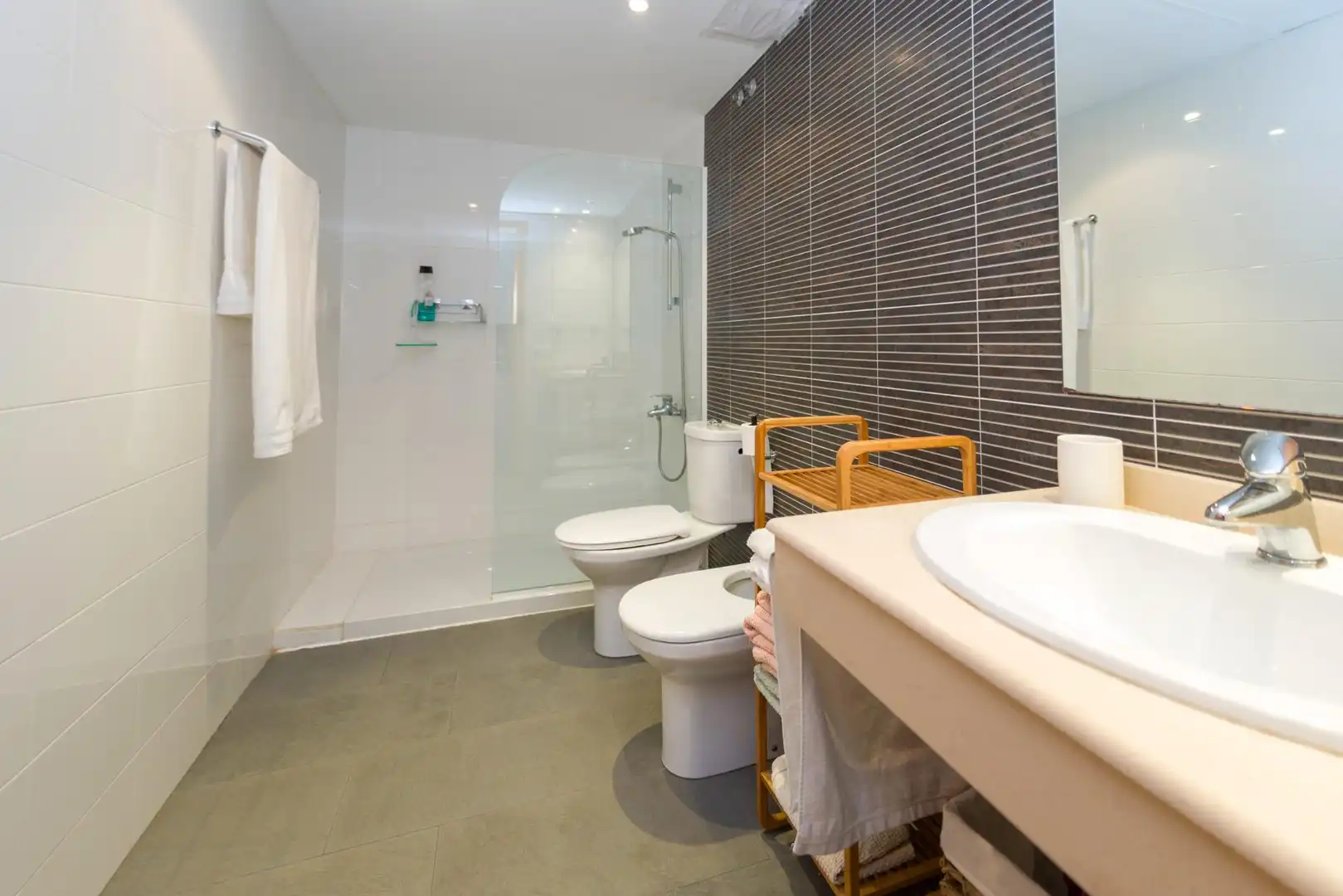 Apartment with pool to rent in Calle TOMBATOSSALS 11, imagen 27