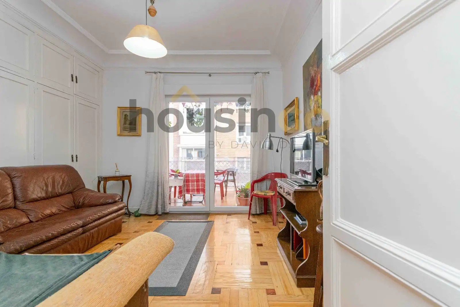 Living room of Flat for sale in Madrid  with Heating, Terrace and Storage room