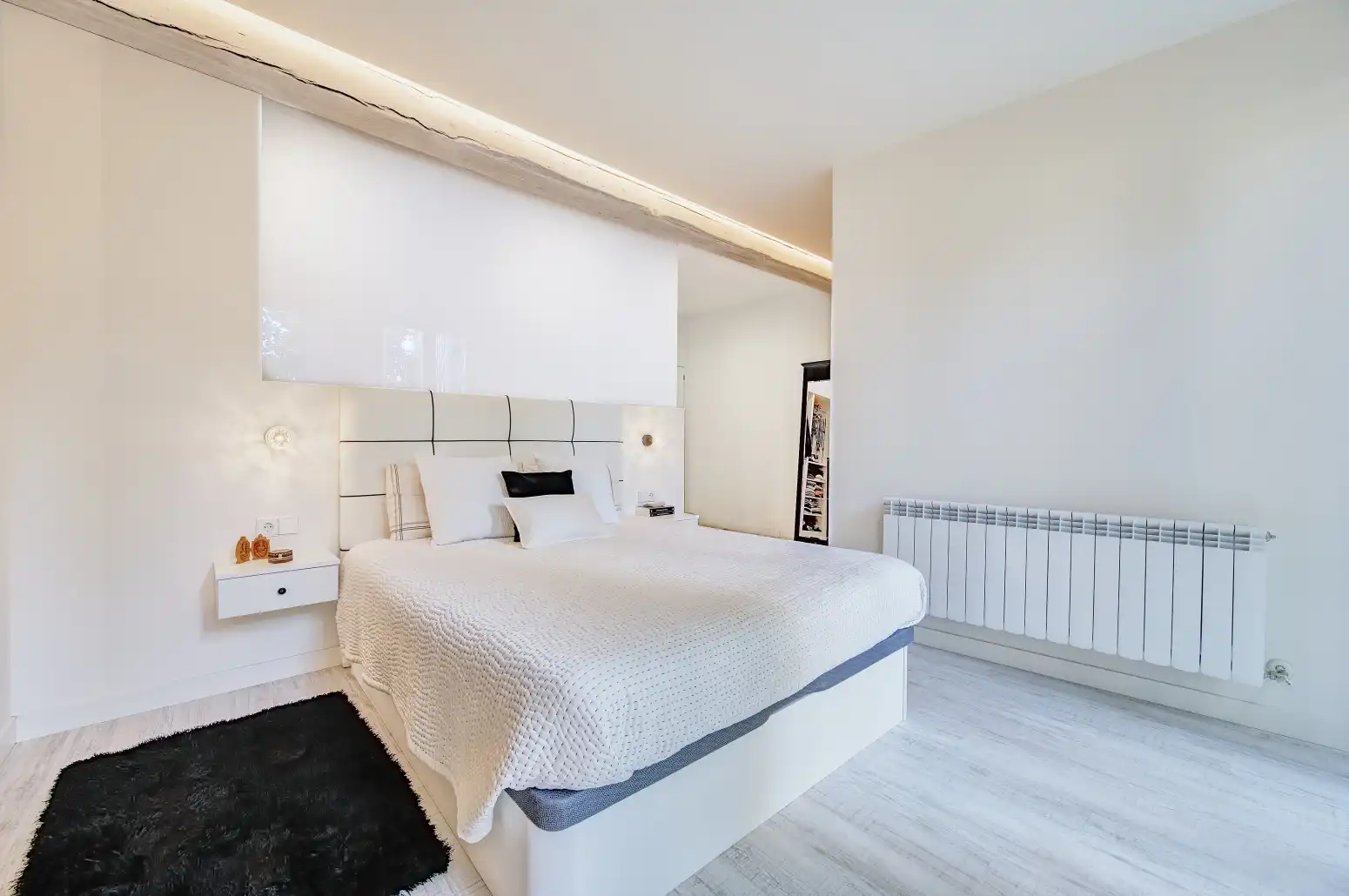 Habitación de Piso en venta en  Pamplona / Iruña con Calefacción, Parquet y Amueblado