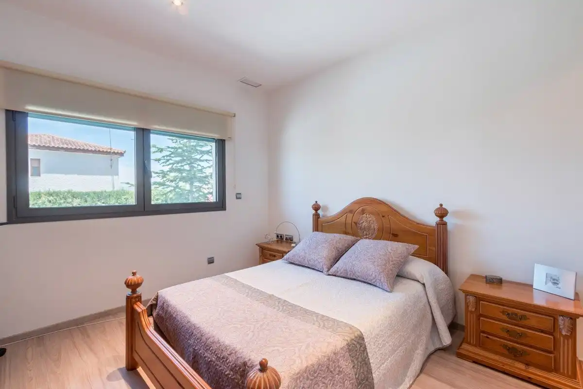 Chalet con piscina en venta en Calle Abeto 8, imagen 10