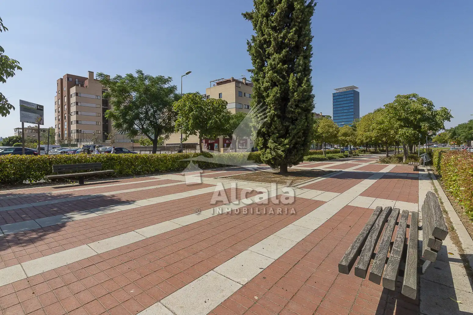 Vista exterior de Ático en venta en Alcalá de Henares con Aire acondicionado, Calefacción y Terraza