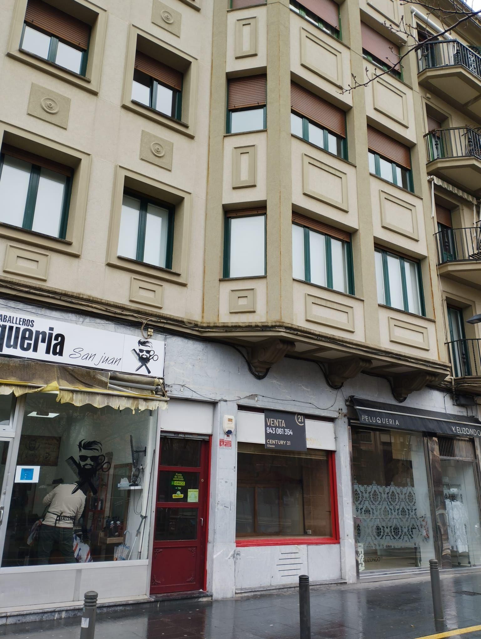 Vista exterior de Local en venda en Irun 