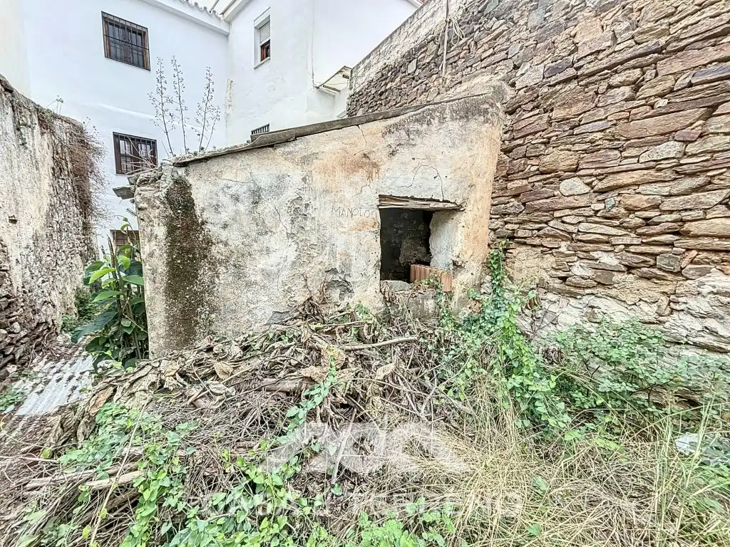 Houses for sale in Sayalonga  with Furnished, Oven and Washing machine