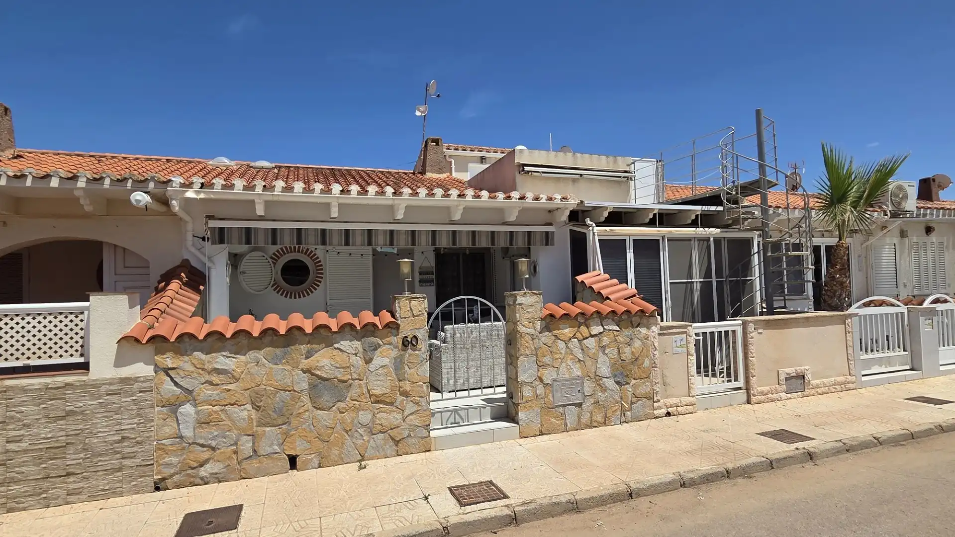 Exterior view of Detached homes for sale in Cartagena  with Air Conditioner, Terrace and Furnished