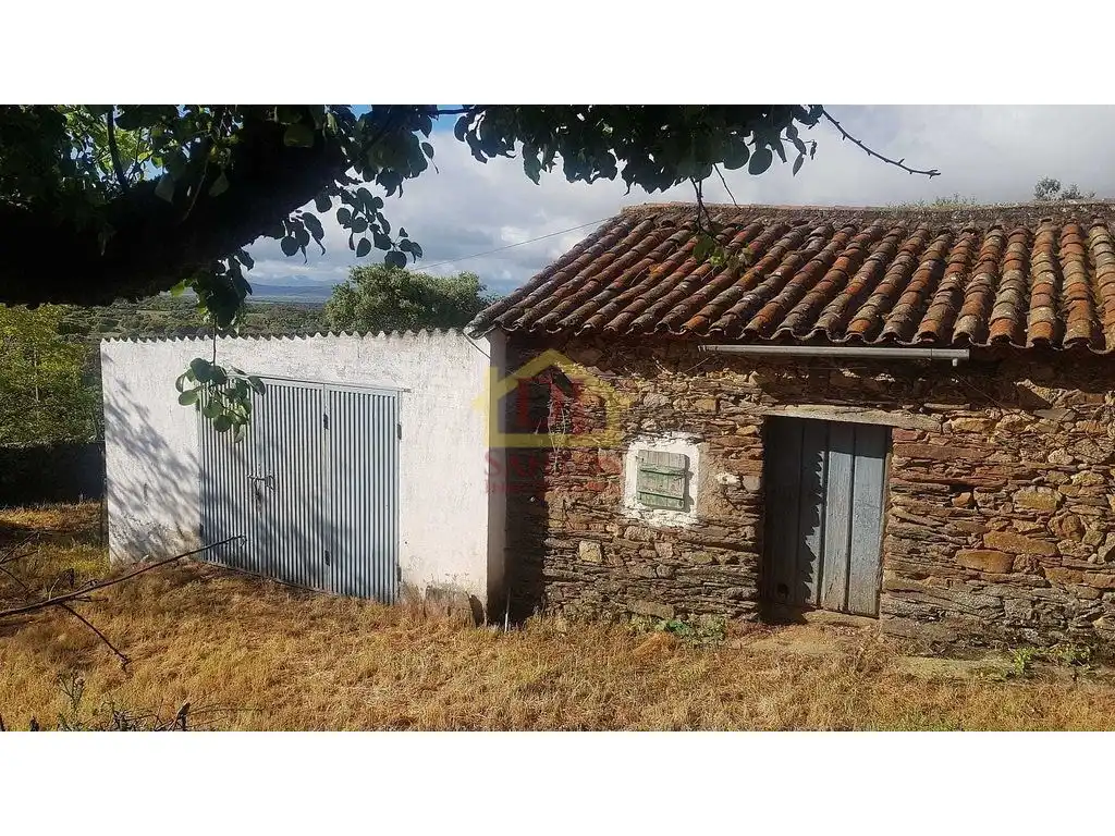 Casa o xalet en venda en Membribe de la Sierra amb Jardí privat i Terrassa