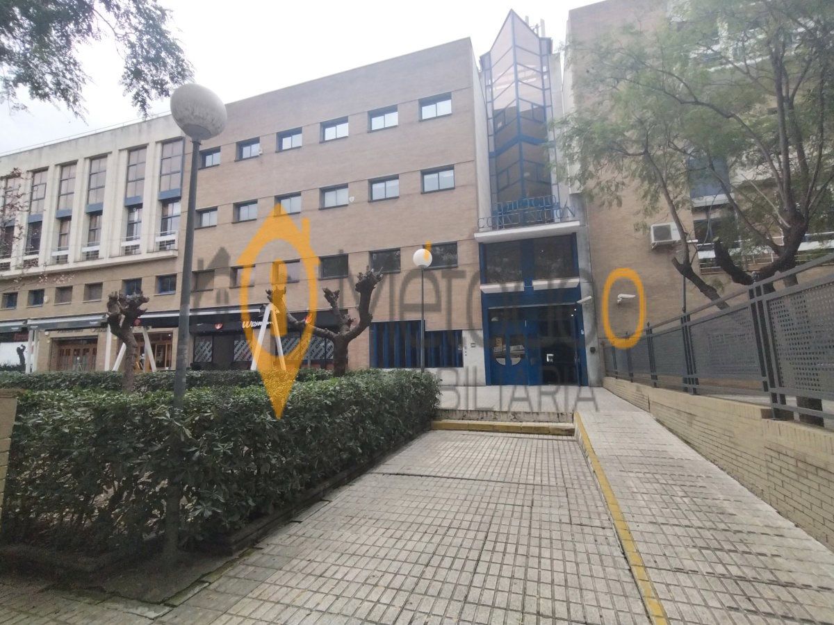 Exterior view of Office for sale in  Sevilla Capital  with Air Conditioner, Furnished and Internet