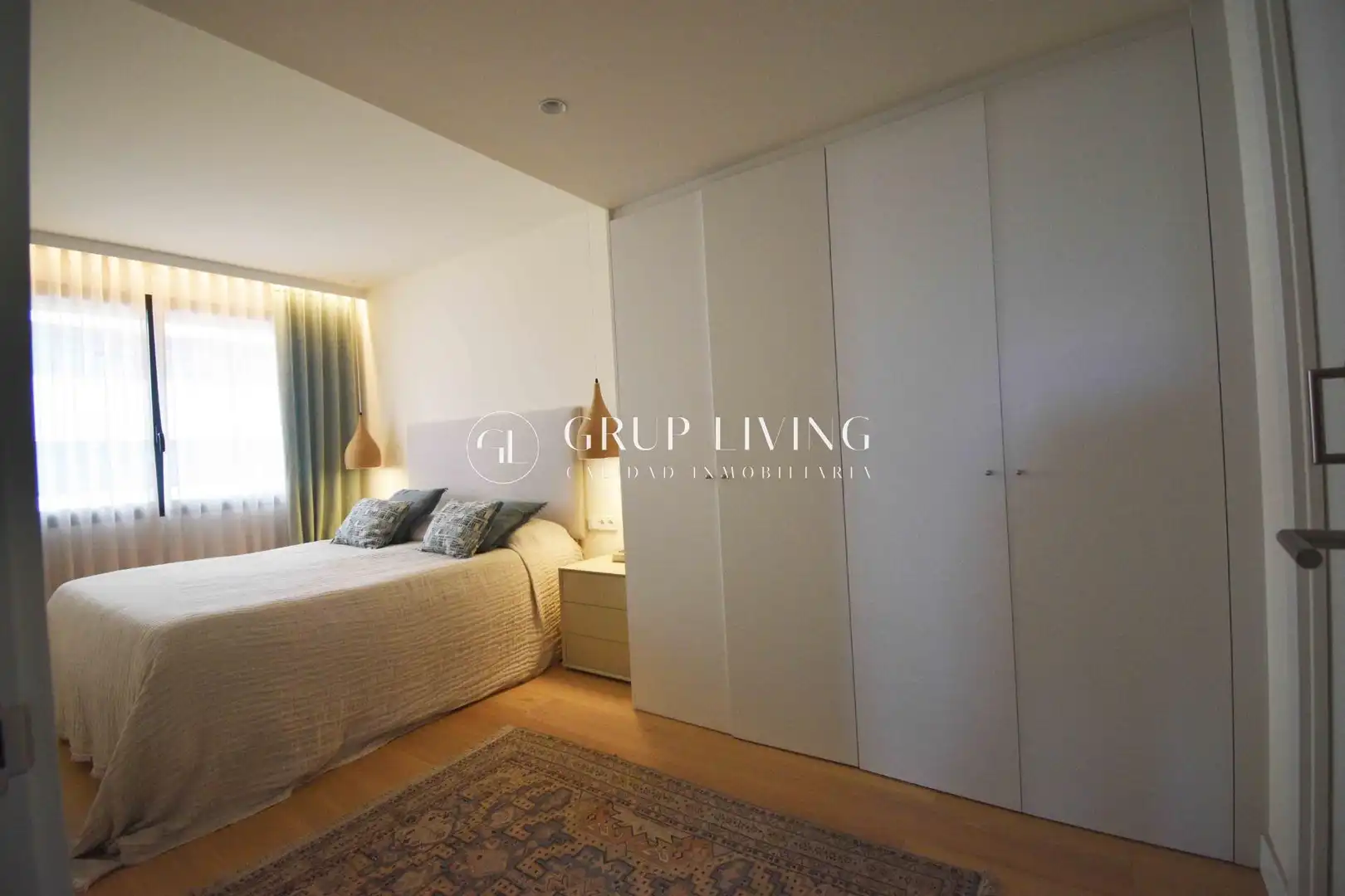 Schlafzimmer von Wohnung zur Miete in Sitges mit Heizung, Privatgarten und Parkett