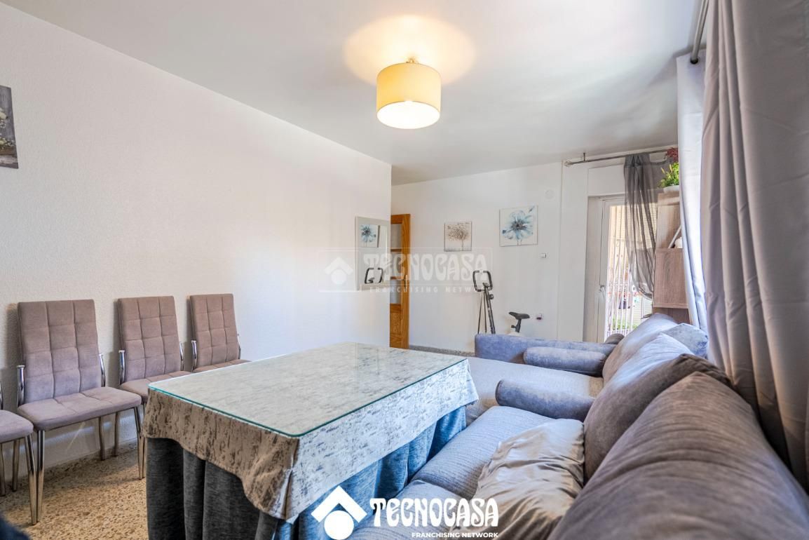 Sala d'estar de Pis en venda en  Granada Capital