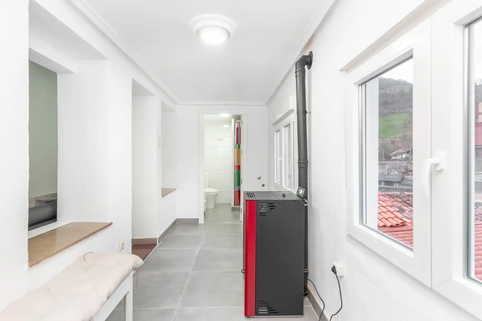 Einfamilien-Reihenhaus zum Verkauf in Mieres (Asturias) mit Heizung, Terrasse und Abstellraum