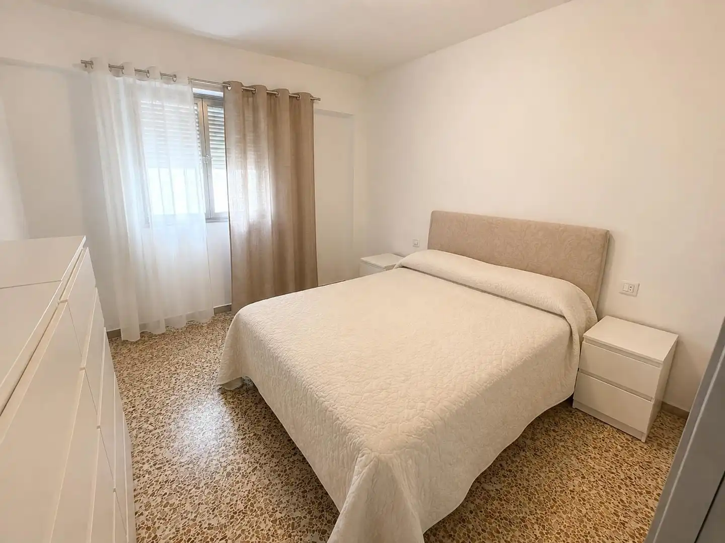 Dormitori de Pis en venda en Almería