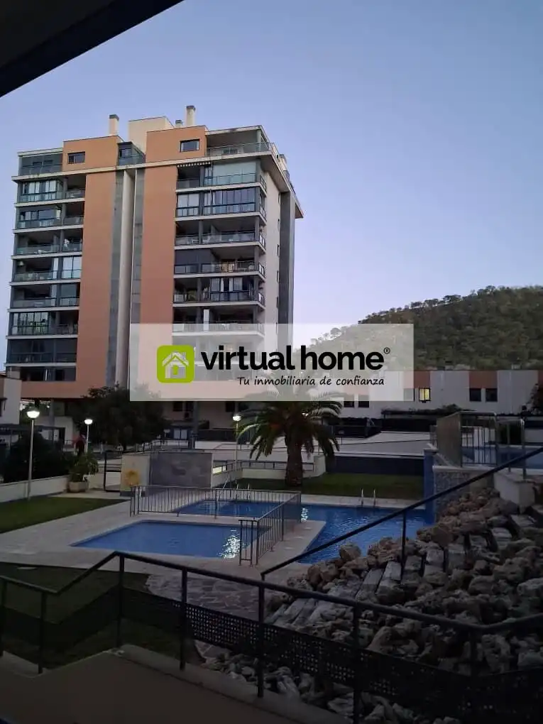 Vista exterior de Pis de lloguer en Villajoyosa / La Vila Joiosa amb Calefacció, Moblat i Piscina comunitària