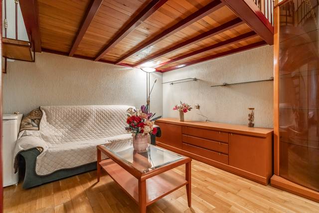 Piso en Venta en Paseo de Santa María de la Cabeza en Palos de Moguer