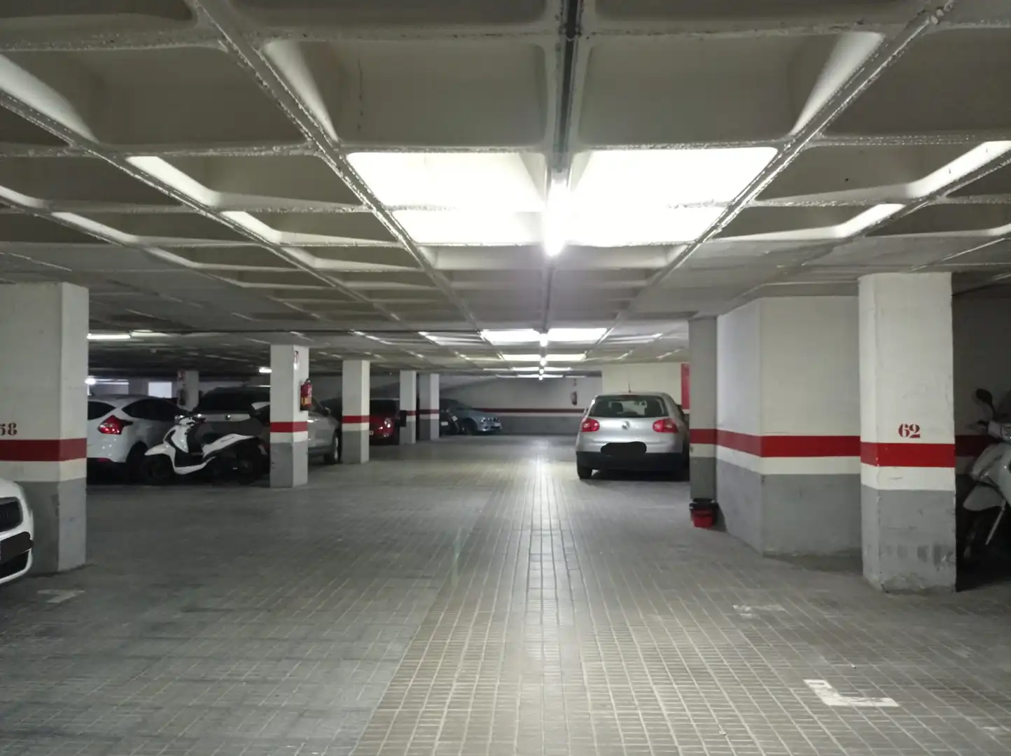 Garaje en venta en Carrer de Tamarit, Sant Antoni