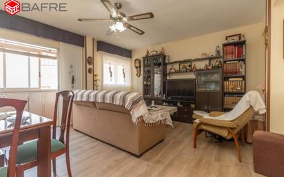 Living room of Flat for sale in  Madrid Capital  with Air Conditioner, Heating and Terrace