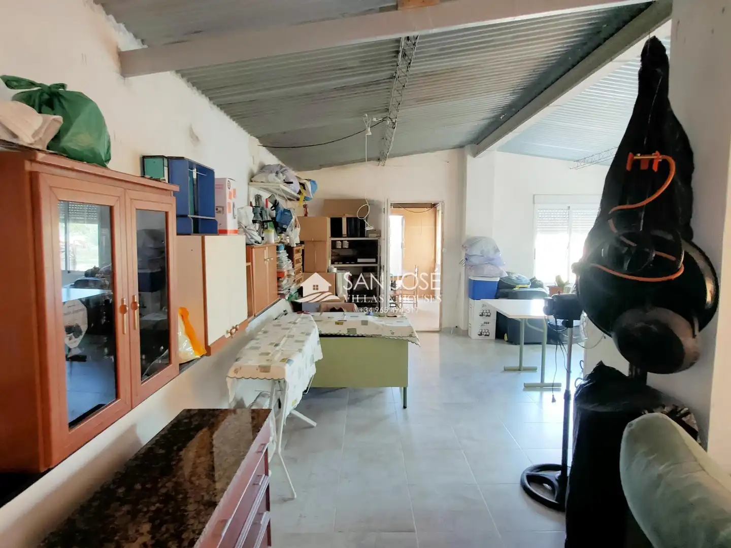Cuina de Casa o xalet en venda en La Romana amb Aire condicionat, Calefacció i Jardí privat
