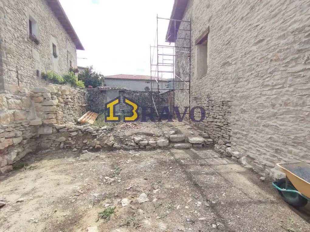 Casa con jardín en venta en Medina de Pomar, imagen 3