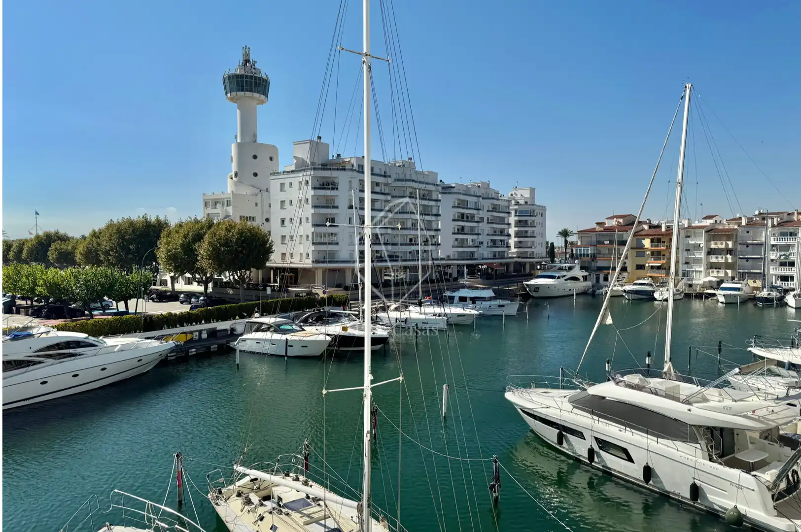 Vista exterior de Dúplex en venda en Empuriabrava amb Aire condicionat, Calefacció i Traster