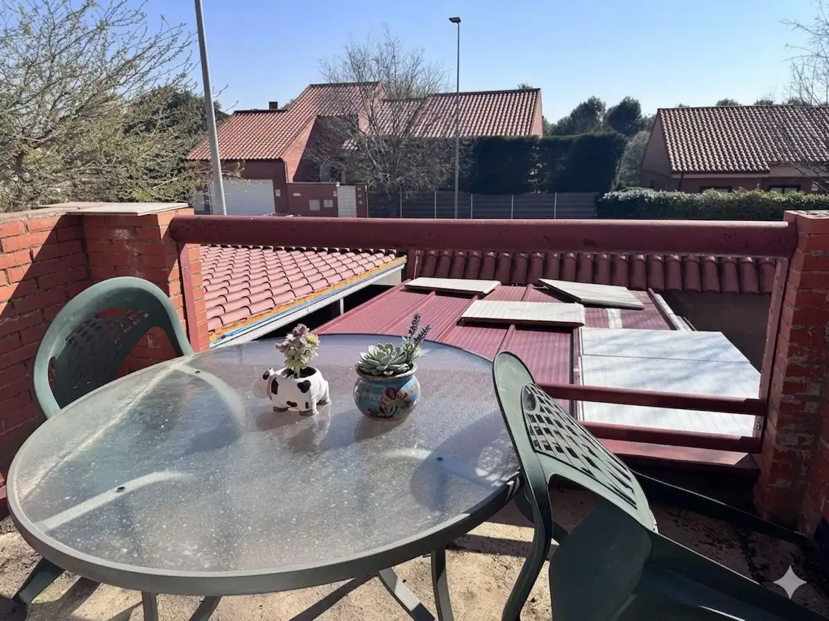 Terraza de Casa adosada en venta en Rivas-Vaciamadrid con Aire acondicionado, Calefacción y Jardín privado
