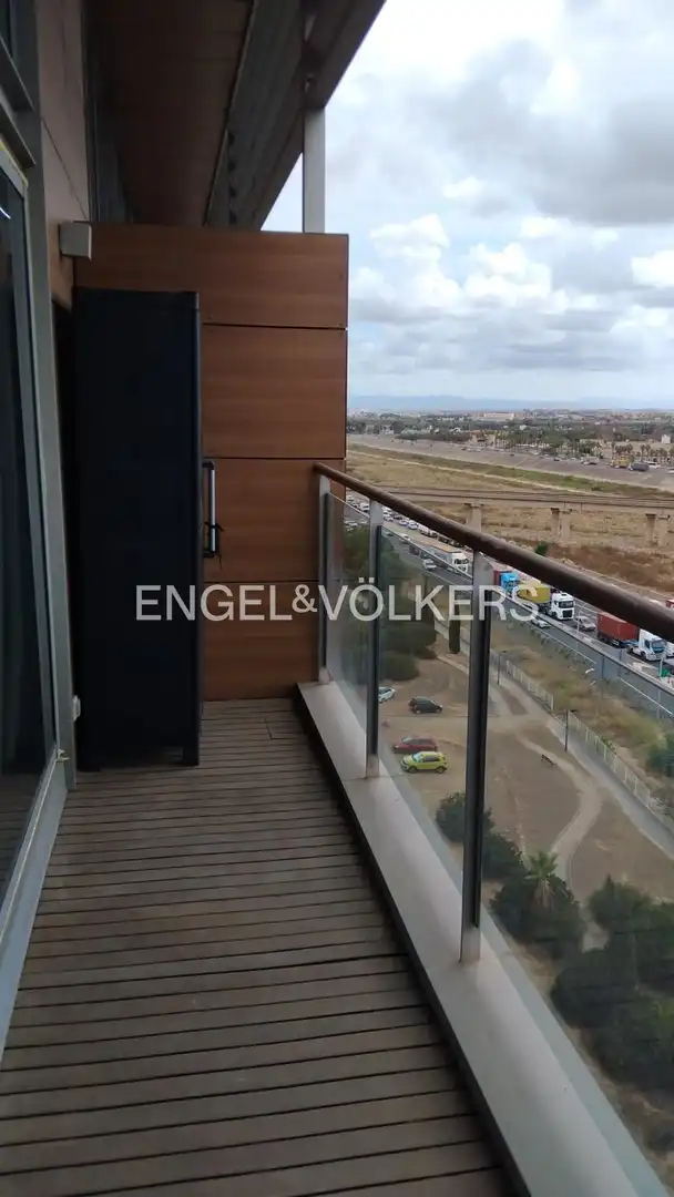 Terrassa de Pis de lloguer en Xirivella amb Aire condicionat, Calefacció i Moblat