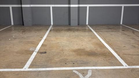 Foto 2 von Garage zum Verkauf in Carrer del Ceramista Godofredo Buenosaires, 28, Parque Geólogo José Royo Gómez, Castellón de la Plana / Castelló de la Plana