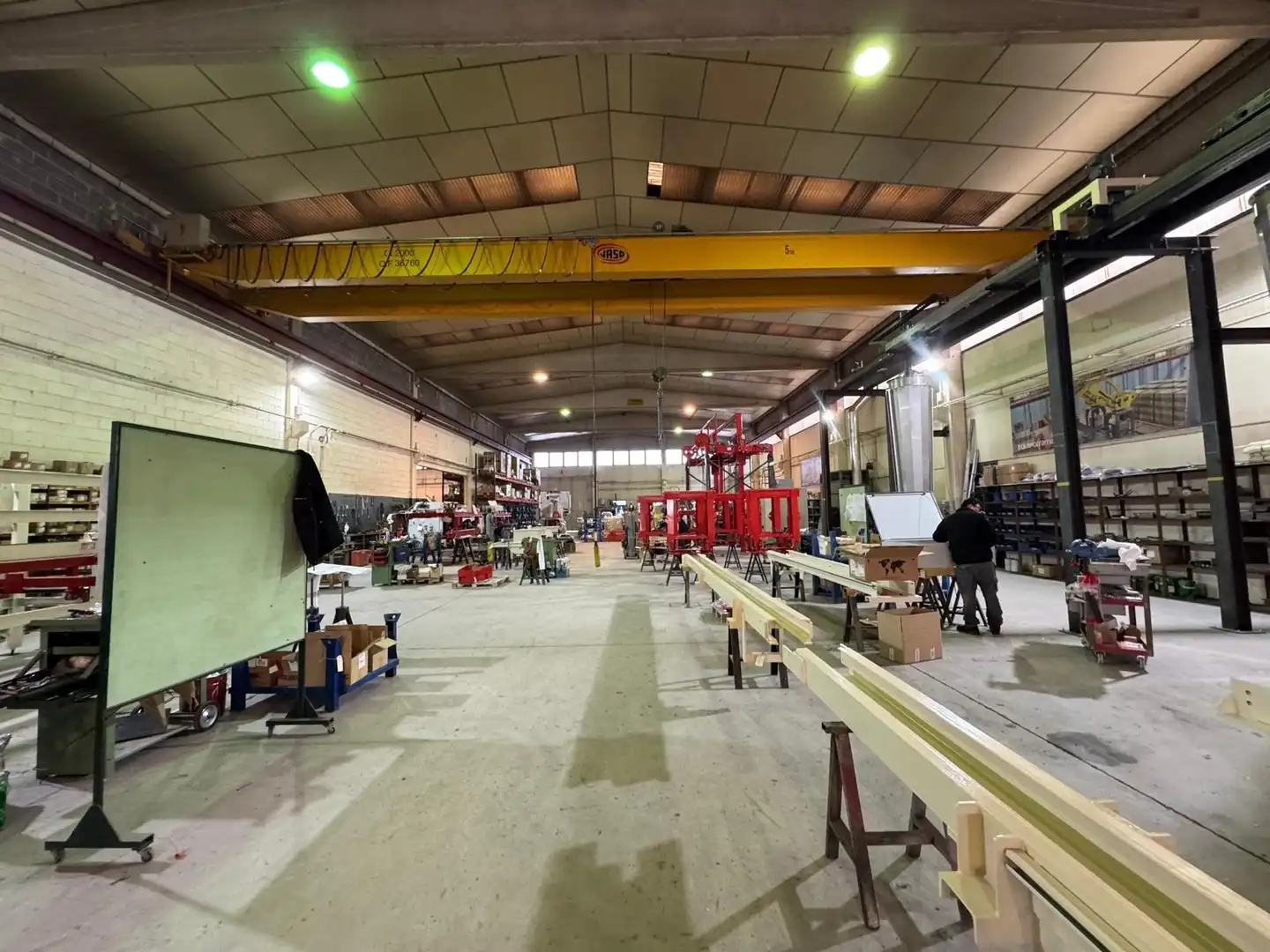 Fabrikhallen zur Miete in Igualada