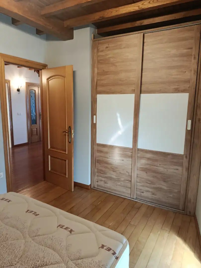 Dormitori de Casa o xalet en venda en Vegadeo amb Calefacció, Jardí privat i Parquet