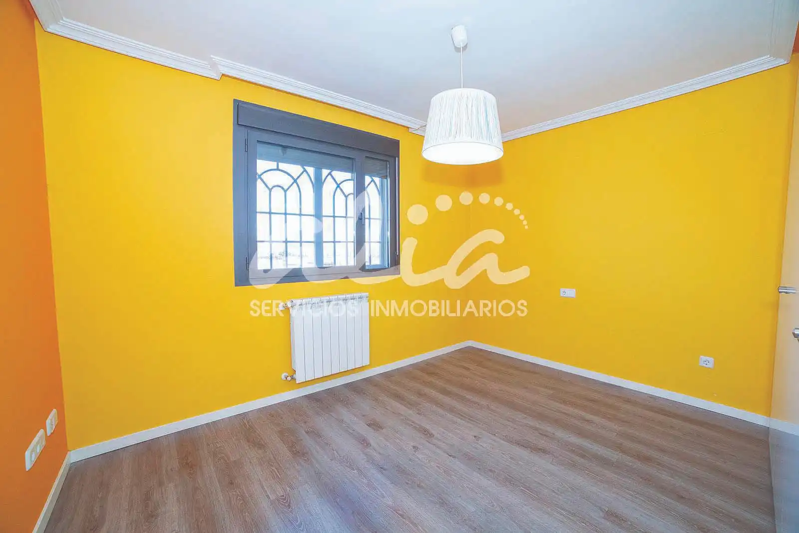 Habitación de Casa adosada en venta en Seseña con Aire acondicionado, Calefacción y Parquet