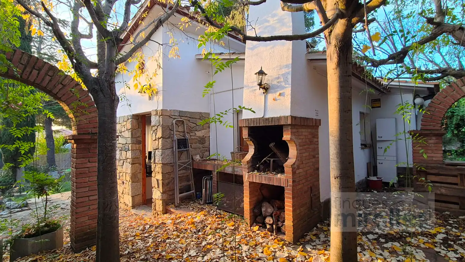 Jardí de Casa o xalet en venda en Vilassar de Dalt amb Calefacció, Jardí privat i Terrassa