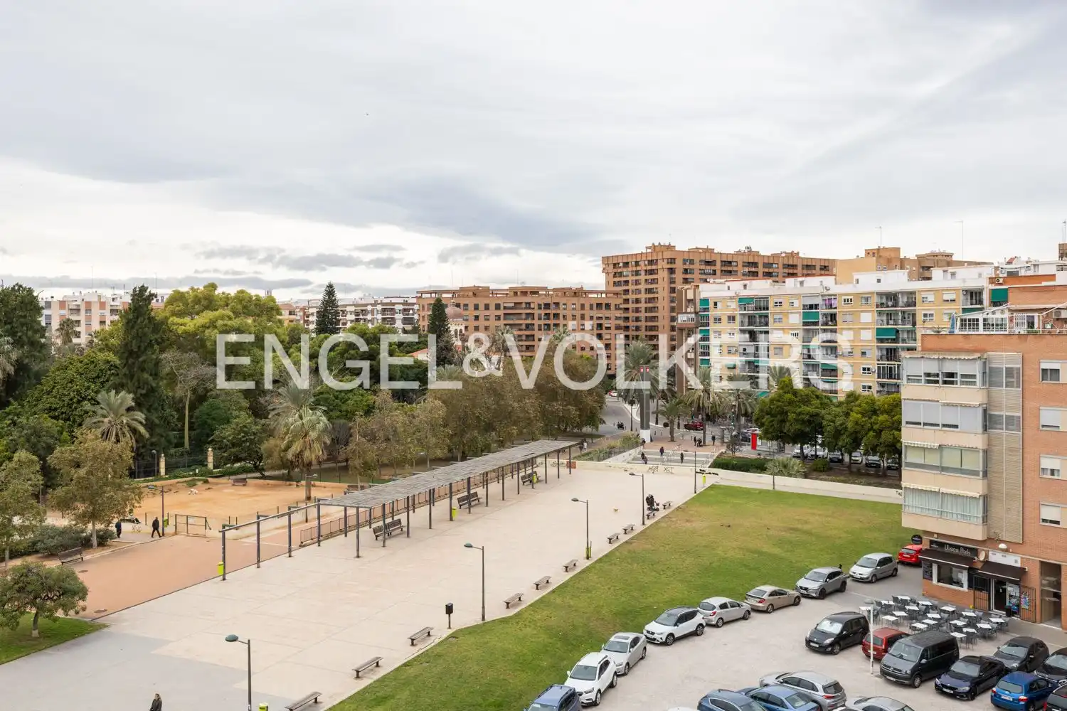 Terrassa de Pis de lloguer en Valencia amb Calefacció i Balcó