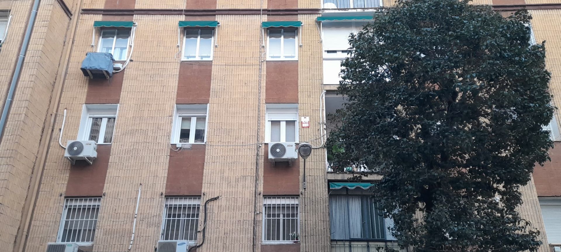 Vista exterior de Pis en venda en  Madrid Capital amb Aire condicionat, Calefacció i Terrassa