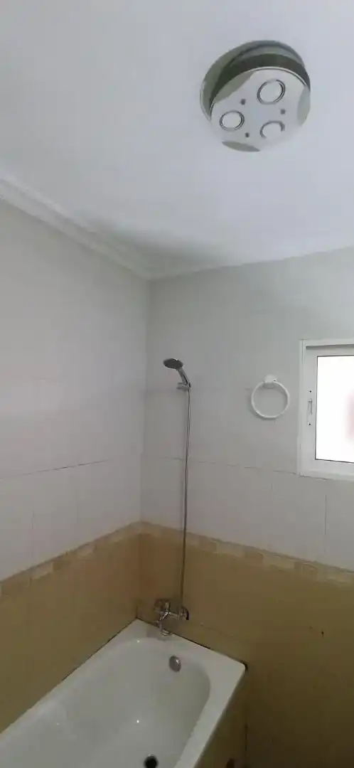 Bany de Pis en venda en Rus amb Balcó