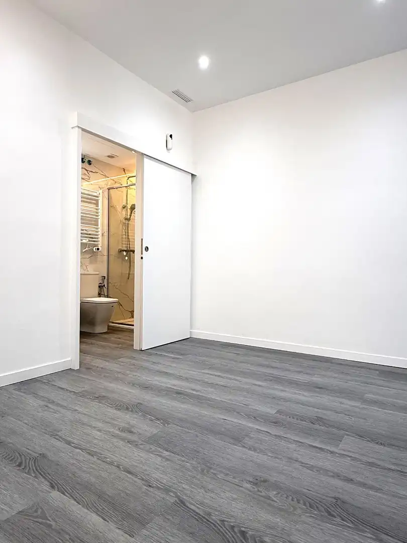 Bathroom of Flat for sale in Sant Boi de Llobregat  with Air Conditioner, Heating and Parquet flooring