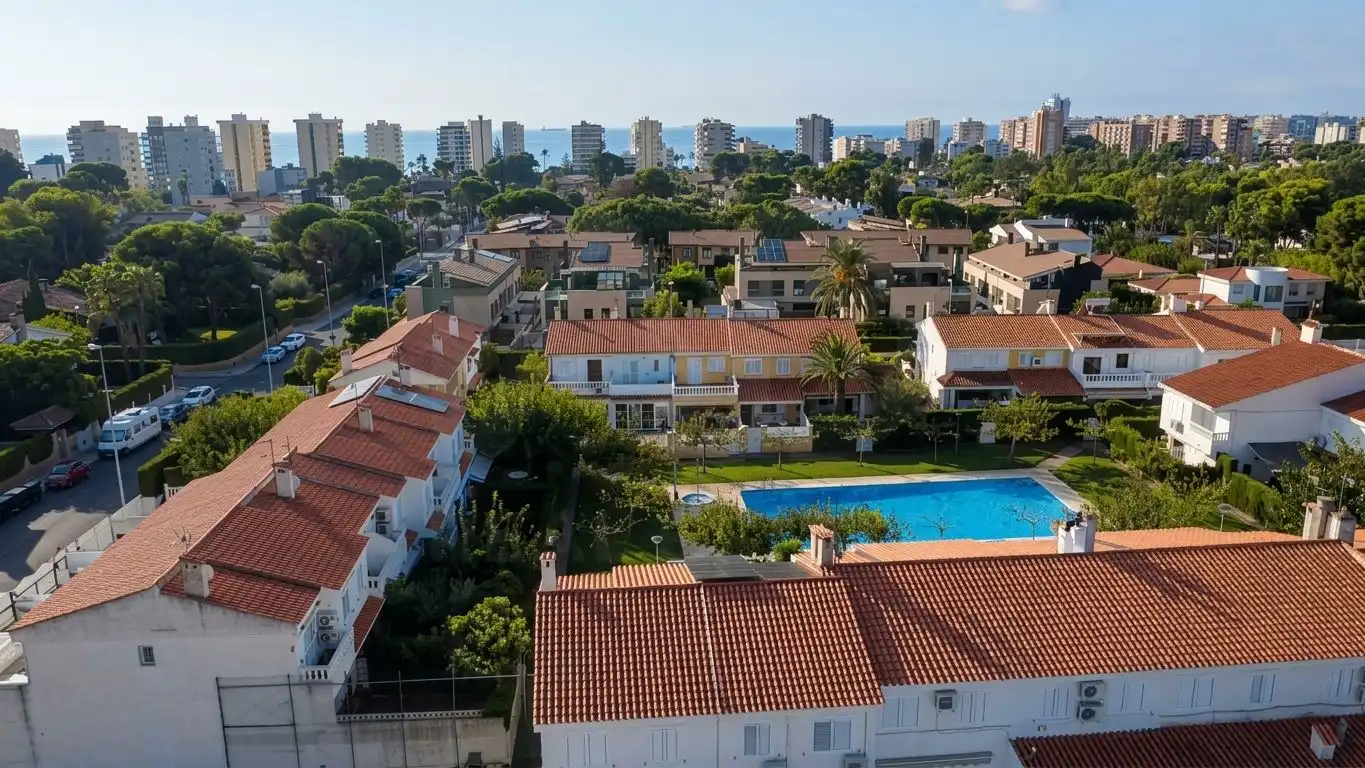 House with pool for sale in Calle de la Sénia Sevilla 77, imagen 39