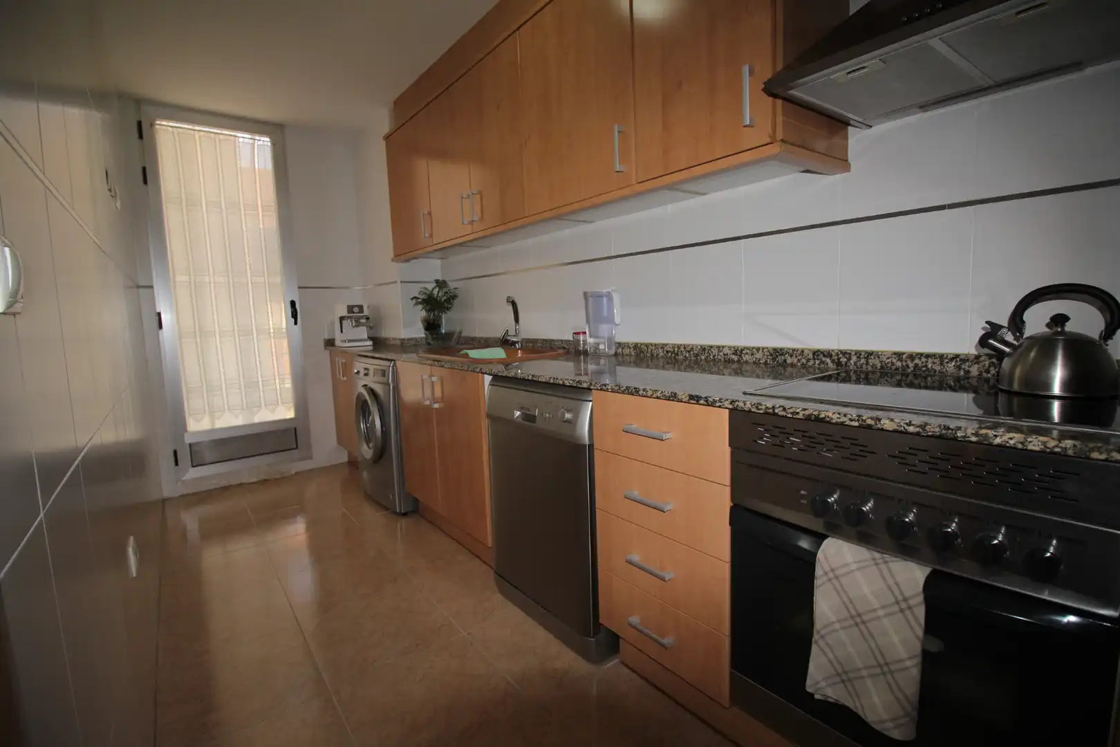 Kitchen of Flat for sale in Carlet  with Terrace, Storage room and Oven