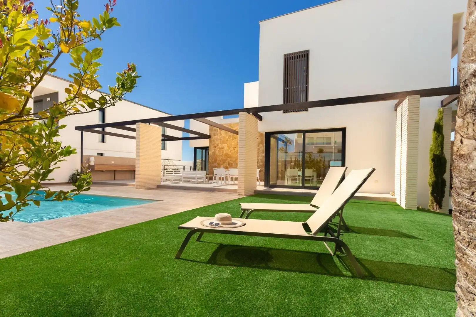 Terrassa de Casa o xalet en venda en Orihuela amb Aire condicionat, Jardí privat i Terrassa