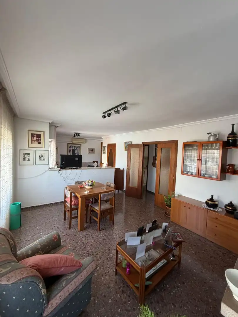 House with terrace for sale in Oeste